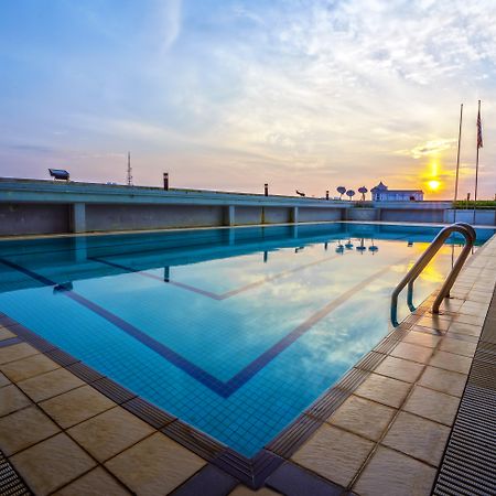 Crystal Crown Hotel Jb Johor Bahru Exterior photo