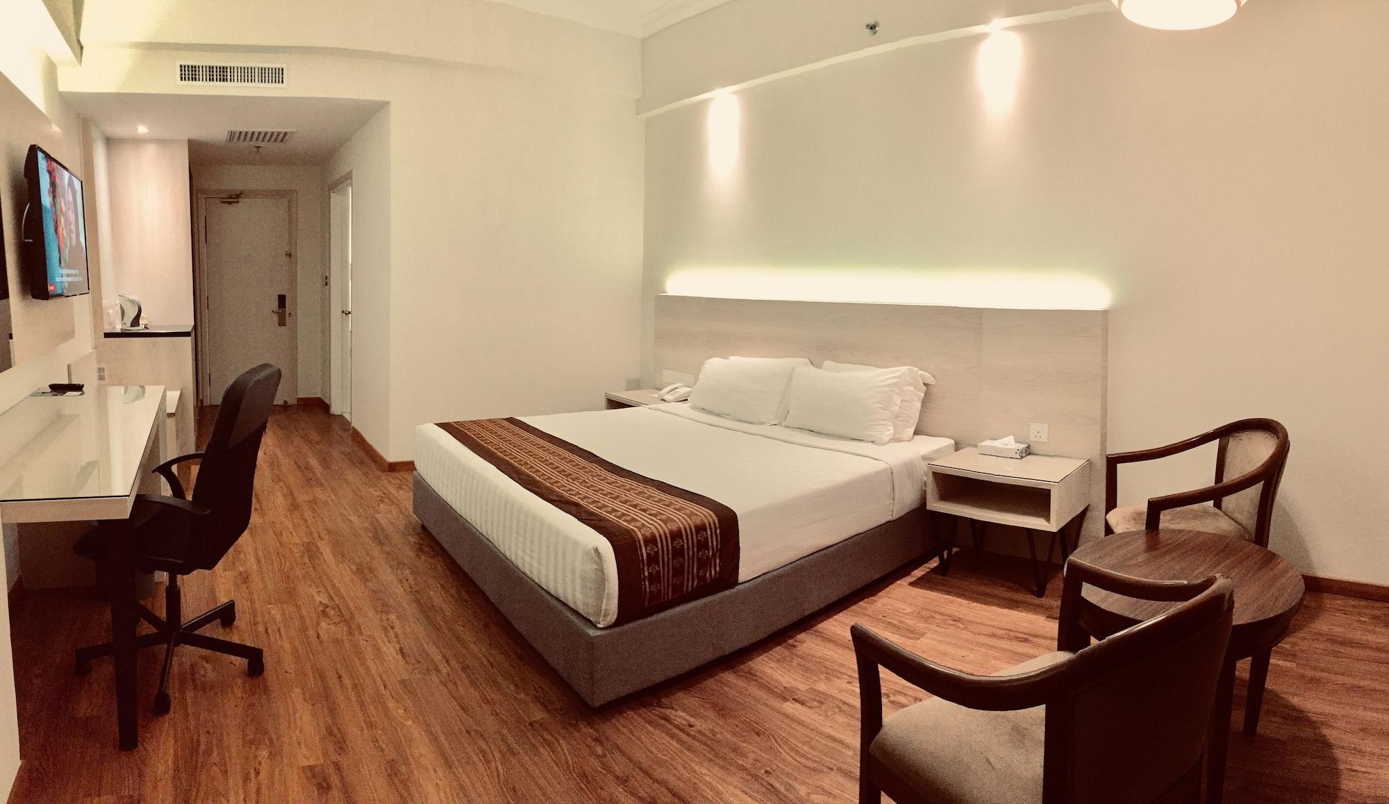 Crystal Crown Hotel Jb Johor Bahru Exterior photo