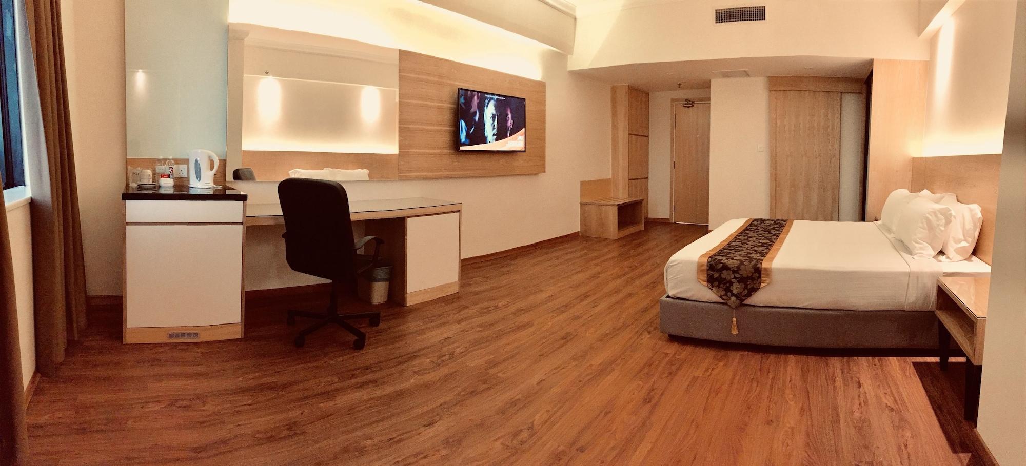 Crystal Crown Hotel Jb Johor Bahru Exterior photo