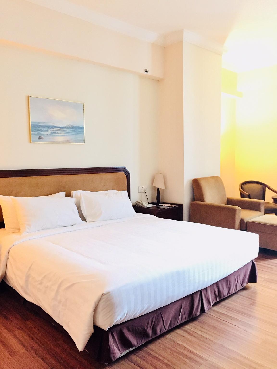 Crystal Crown Hotel Jb Johor Bahru Exterior photo
